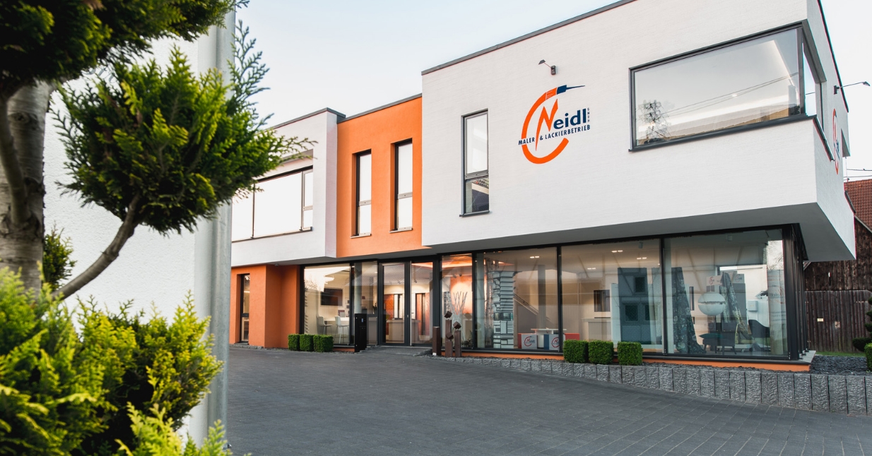 neidlmainimage Showroom und Firmengebaeude der Maler Neidl GmbH in Bubesheim